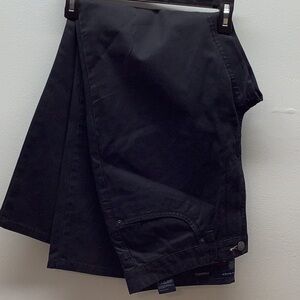 Tommy Hilfiger Size 33x30 Men’s Black Casual Pants. Preloved